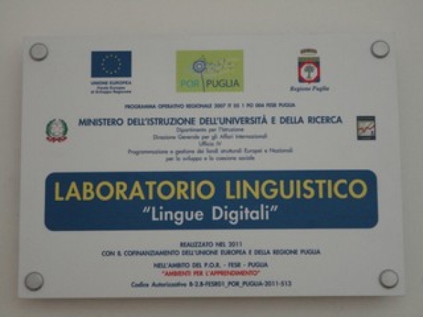 INAUGURATO IL NUOVO LABORATORIO LINGUISTICO